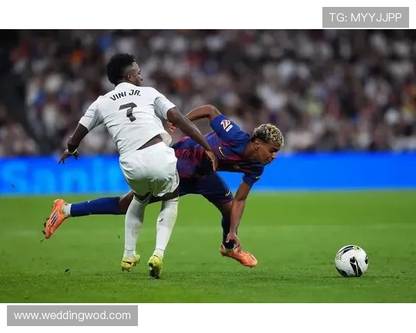 尼科·威廉斯对阵巴萨与皇马的强强对话表现解析